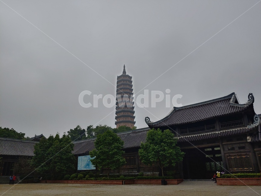 하노이,닌빈,바이딘사원,불교,대형사찰,불교순례자,불교복합단지,호앙롱강,바라우언덕,사원,사찰