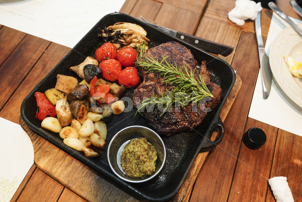 스테이크,고기,육식,먹거리,음식,식사,외식,양식,푸드,food,육류,steak,야채,음식,식재료,요리,food,cook,meal,dishes,food reserves