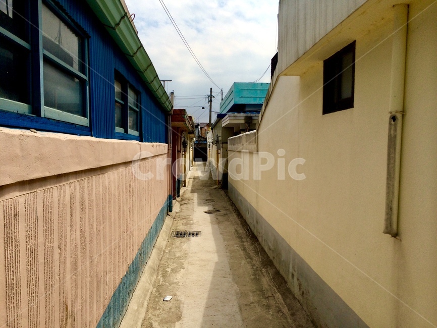 banister,handrail,난간,골목,골목길,콘크리트,적막,고요,담,담장,시멘트