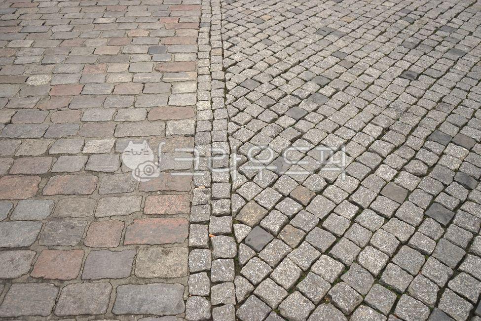 gray road,pavement,sidewalk,path,street pattern,Two style patterns,pattern,packaging,stone block