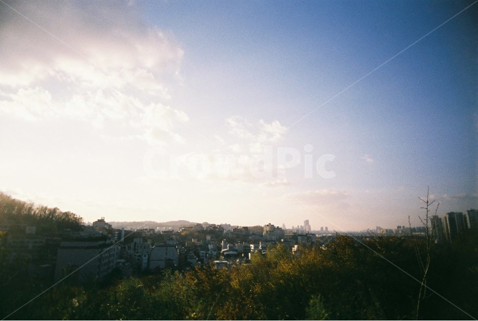 하늘,도시풍경,풍경,필름카메라,서울,city,view,구름,landscape,한국도시경관,seoul,건물,하늘색,감성,힐링,healing,공원,몽마르뜨공원,서래마을,서울풍경,비네팅,도시,풍경,city,landscape,한국도시풍경,한국도시경관,korea cityscape,감성,sensible,feeling,경치,nature,자연,outdoors,옥외,scenery