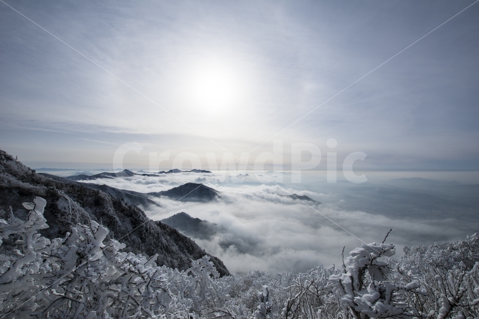 겨울산,덕유산,설경,등산,여행,풍경,겨울,계절,winter,season,자연,풍경,nature,landscape,한국자연풍경,한국자연경관,korea nature landscape,outdoors,옥외