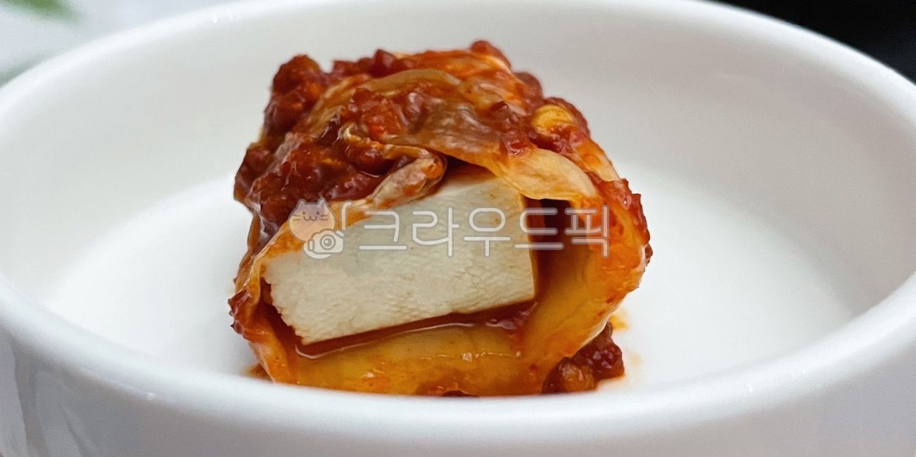 Cabbage top and bottom,Kimchi,superficially,Tofu Kimchi,cook,food,meal,hand tofu,dish,ingredients,cooking,mukbang,tofu,spicy food