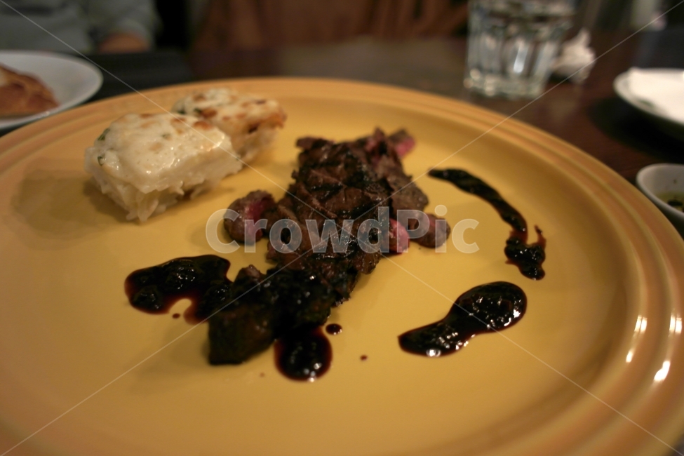 바베큐,플레이팅,한우,숯불구이,스테이크,음식,식재료,요리,food,cook,meal,dishes,food reserves,육류,고기,meat,양식,서양음식,서양요리,western food,western dishes,western meal,western cook
