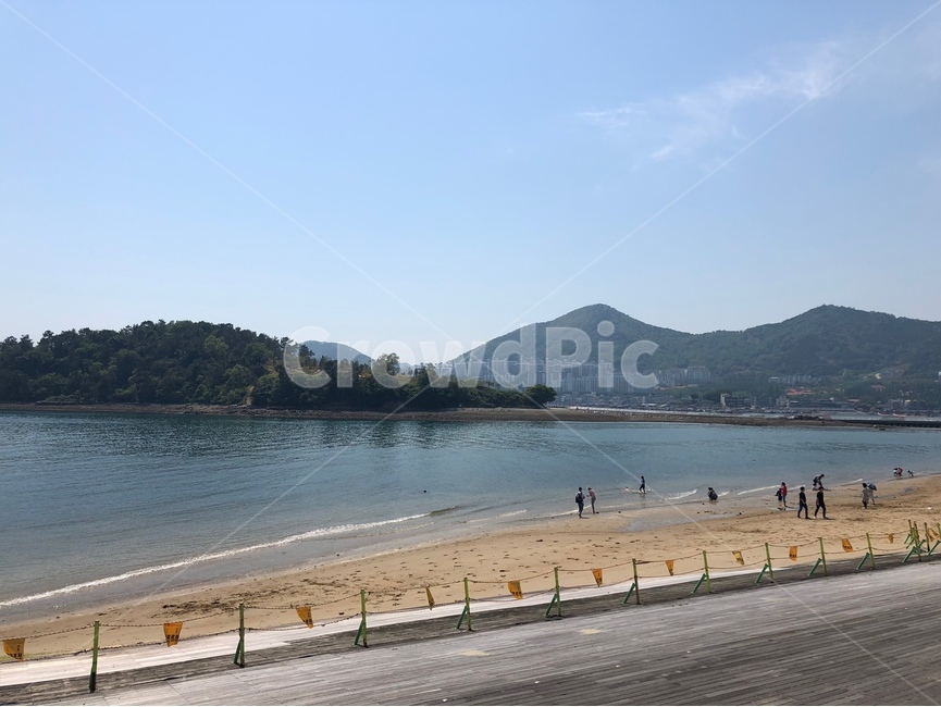 바다,해변,바닷가,해변가,해수욕,해수욕장,모래사장,바다풍경,풍경,sea,ocean,beach,shore,shoreline,연안,해안,해안가,사람,person,산,mountain,자연,nature,sandybeach,sand