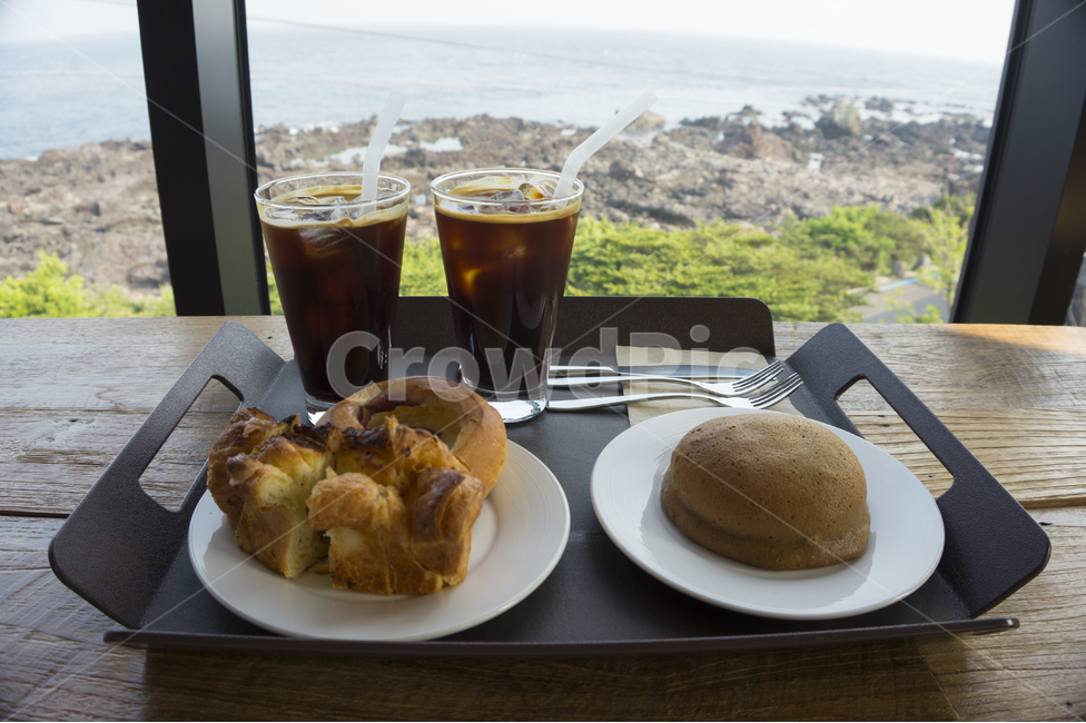 음식,조식,샌드위치,커피,아침,식사,테이블,제주,풍경,음료,컵,포크,카페,카페인,자연,바다,빵,오브젝트,음식,식재료,요리,food,cook,meal,dishes,food reserves,빵,bread,아침식사,조식,브런치,breakfast,brunch,디저트,간식,후식,dessert,snack,커피,카페,coffee,cafe