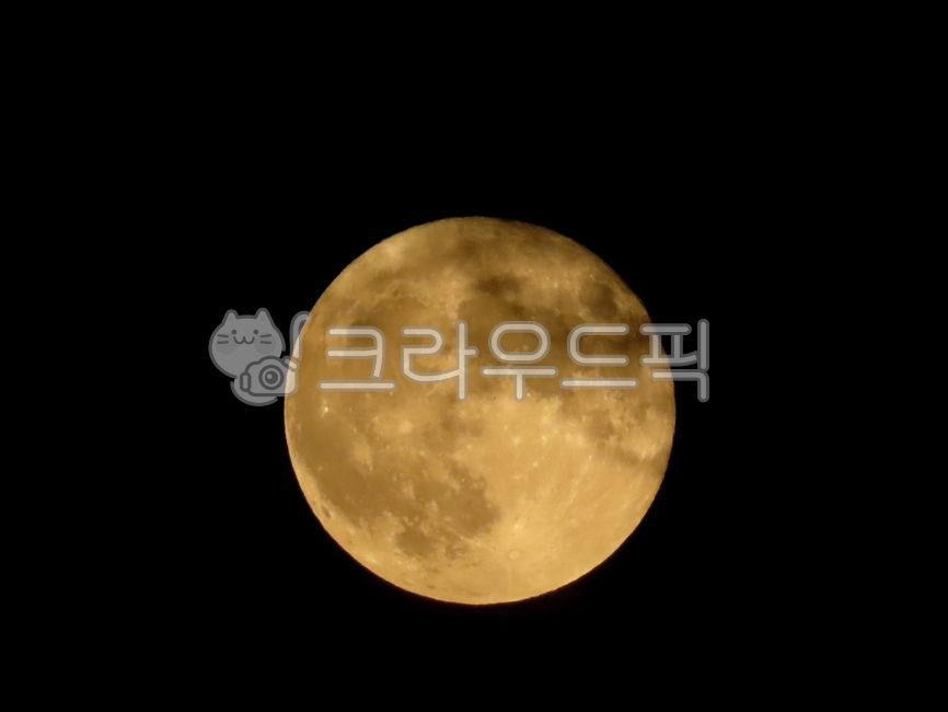 night view,full moon,Moon,nature,night,clouds,astronomy,space,great full moon,super blue moon,night sky,dark clouds,super moon,blue moon