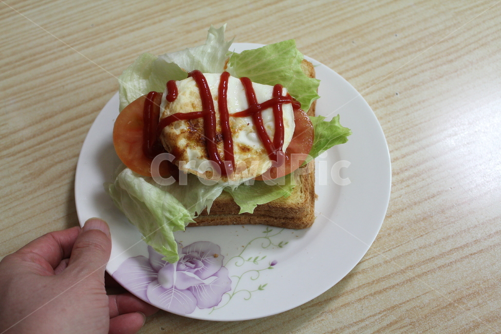 토스트,애그,계란,양상추,캐첩,애그샌드위치,토마토,간식,식빵,음식,식재료,요리,food,cook,meal,dishes,food reserves,빵,bread,디저트,간식,후식,dessert,snack