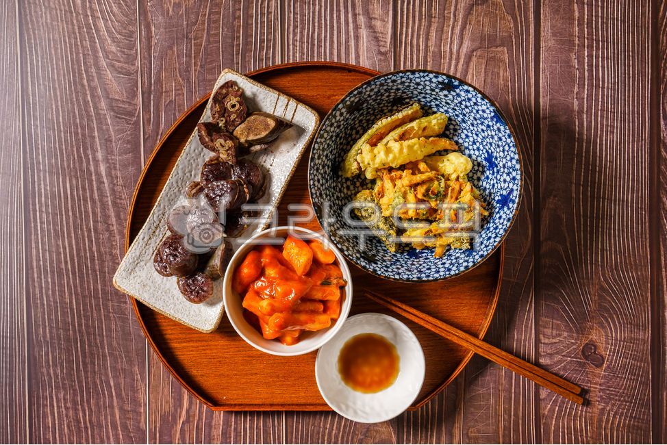 분식,떡볶이,한국대표간식,떡튀순,음식,식사,한국음식,추억의음식