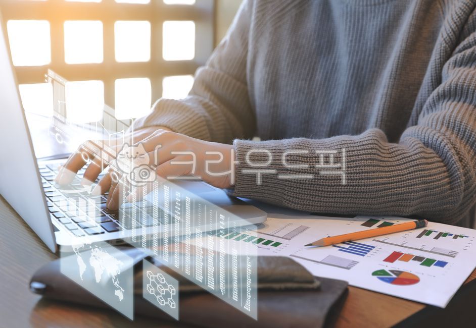 calculation,sunshine,augmented reality,project,graphics,laptop,virtual space,sweater,female,businesswoman,worker,communication,empty space,work,engrossed,investment,graph,office worker,ar,light,in the air,person,desk,typing,vr,finances,internet,virtual sc