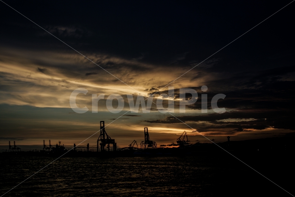 일본,오사카,오사카항구,일몰,풍경,크레인,자연,풍경,nature,landscape,실루엣,그림자,silhouette,shadow,산업,industry,industrial,제조업,manufacturing business,manufacturing industry