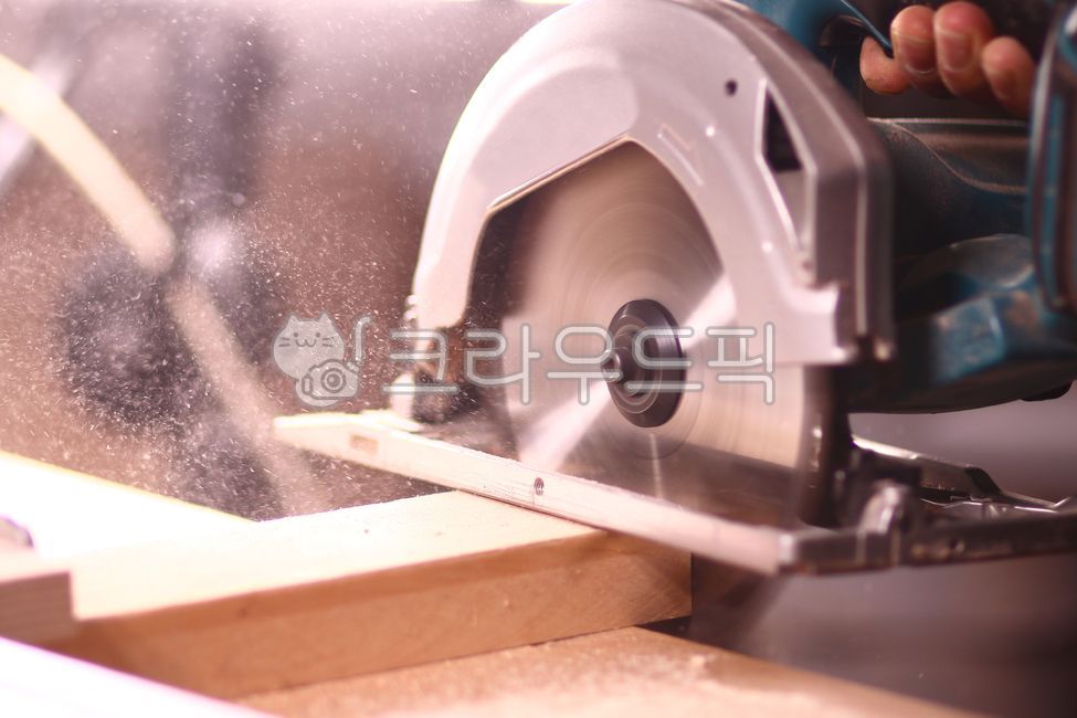 cordless saw,sawdust,electric saw,cutting trees,circular saw,Foundation,portable saw,dust