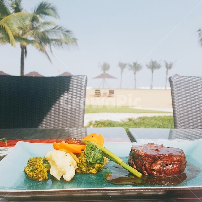 스테이크,소고기,육류,소고기스테이크,쇠고기,안심스테이크,steak,meal,cow,beef,해변가,경치좋은식당,플레이팅,beeftenderloinsteak,음식,식재료,요리,food,cook,meal,dishes,food reserves,양식,서양음식,서양요리,western food,western dishes,western meal,western cook