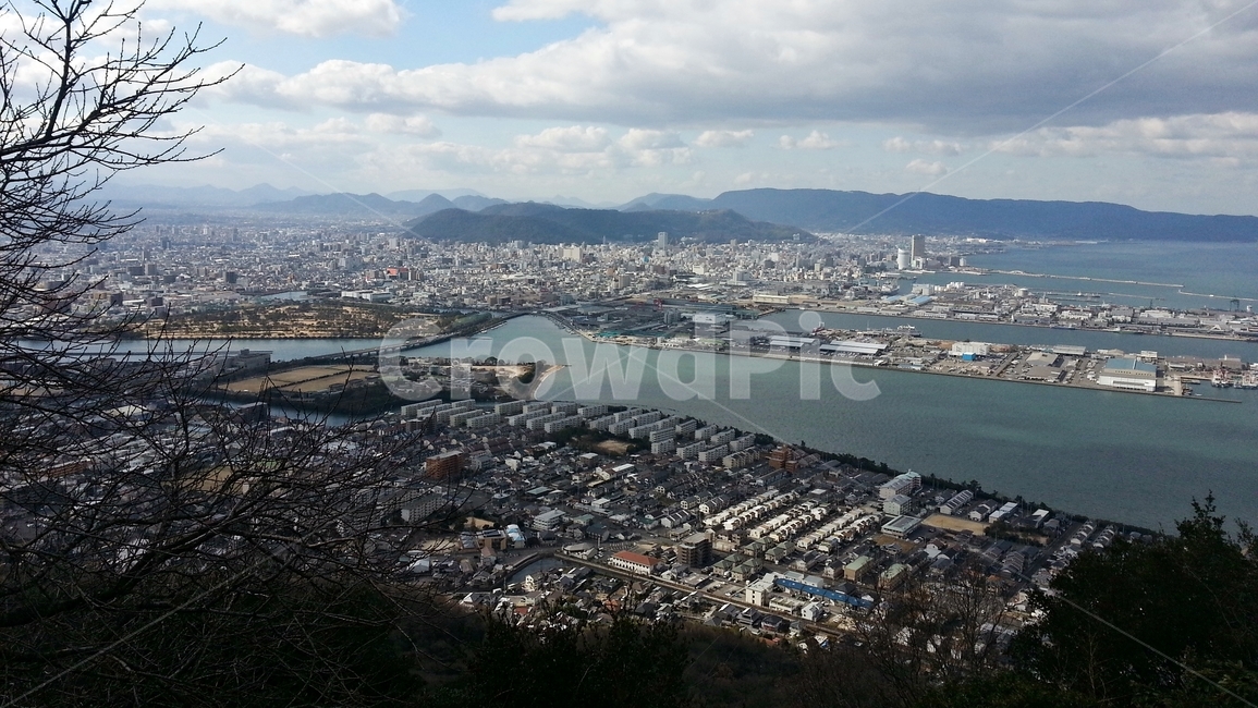 산,바다,하늘,구름,도시,건물,도시,풍경,city,landscape
