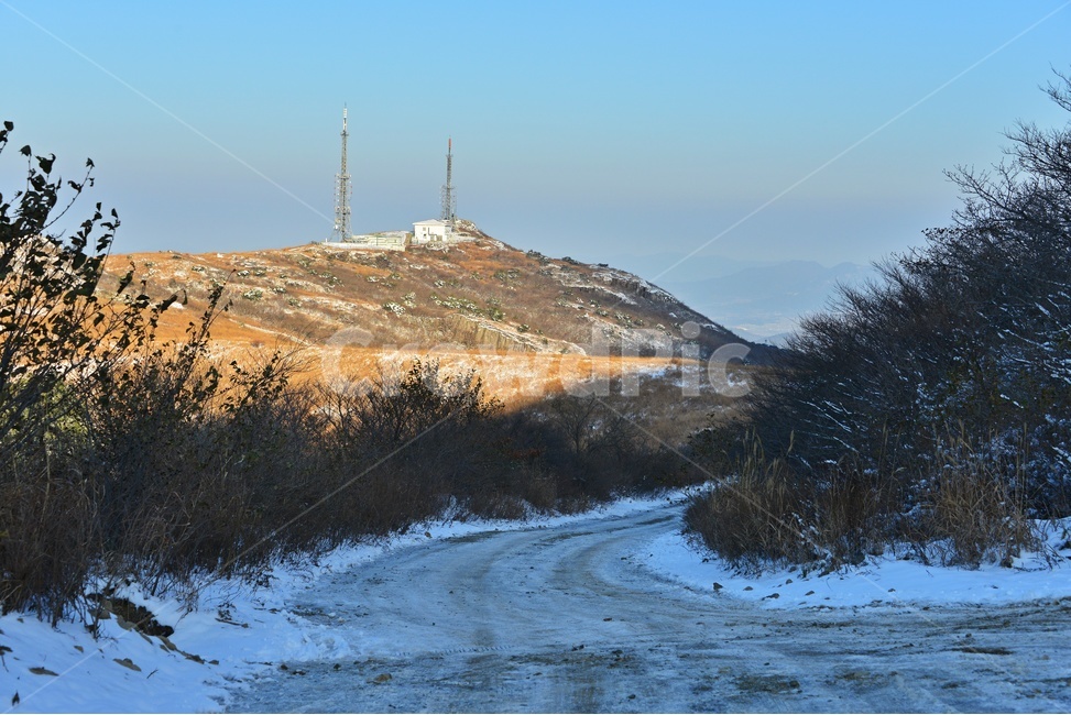 outdoors,옥외,nature,자연,mountain,산,mountainrange,산맥,scenery,풍경,무등산,무등산설경,무등산상고대,설경,상고대,겨울,계절,억새,누애봉,서석대,주상절리대,중봉