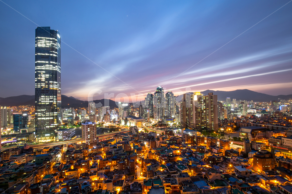 도시,건물,시티,중심지,야경,부산,부산야경,빌딩,city,town,urban,metropolis,downtown,outdoors,주택,집,하늘,여명,일몰,풍경,도시야경,풍경배경,배경,부산배경,야경,밤,풍경,nightscape,night,landscape,도시,city,한국도시풍경,한국도시경관,korea cityscape