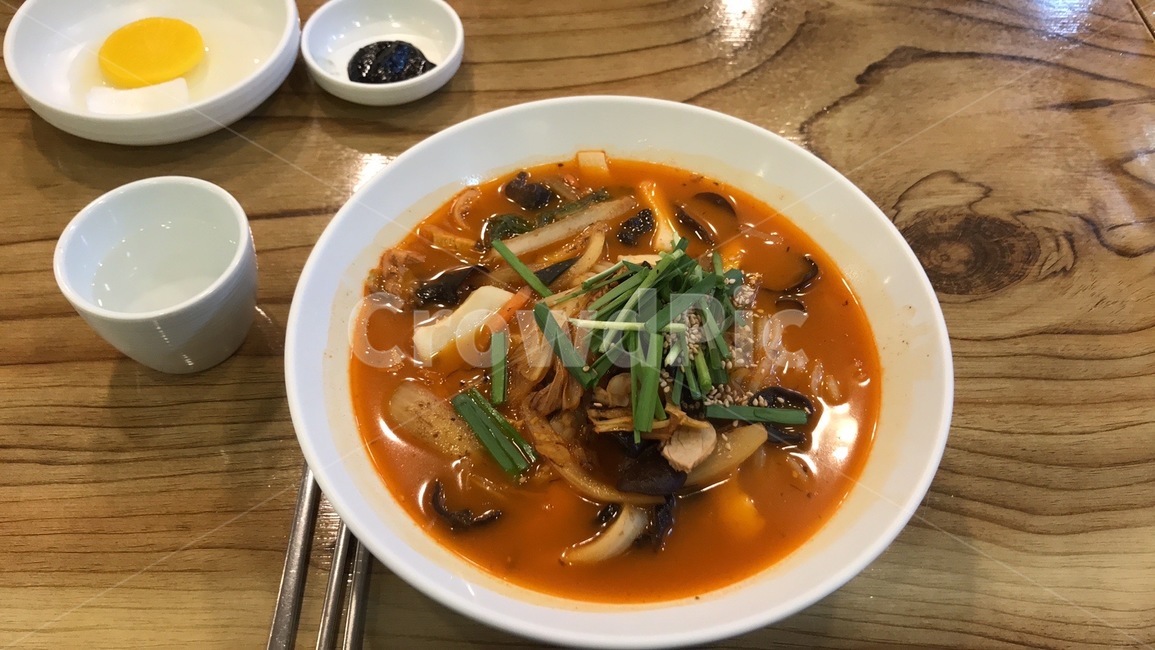 짬뽕,교동짬뽕,해물,빨강,점심,food,요리,음식,음식,식재료,요리,food,cook,meal,dishes,food reserves,중식,중국음식,중화요리,chinese food,chinese dishes,chinese meal,chinese cook