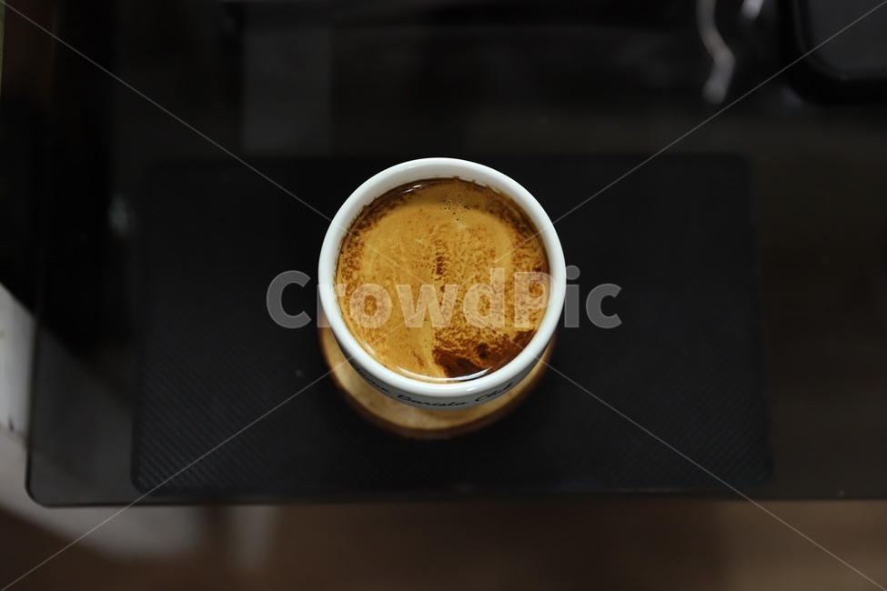 커피,가을,가을느낌,홈카페,에스프레소,아메리카노,커피한잔,힐링,휴식,음료수,drink,beverage,커피,카페,coffee,cafe