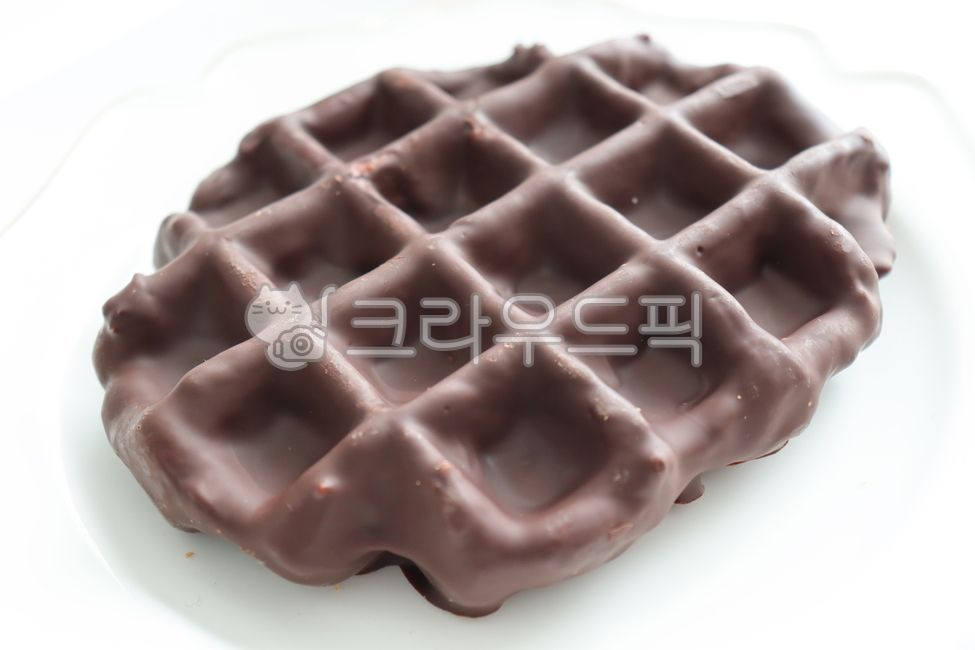 waffle,chocolate waffle,dessert,cafe dessert,dessert,snack,food,brunch,cafe menu,waffle,brunch,bakery