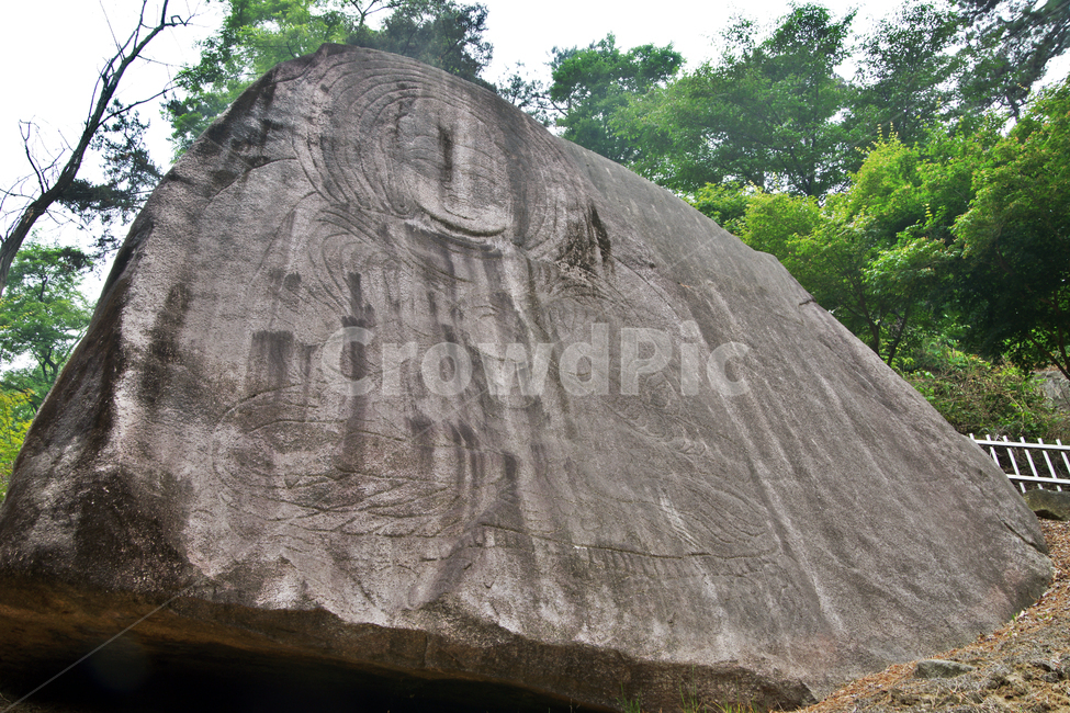 소고리마애여래좌상,고려시대,마애불,마옥상,불상,유형문화재,결가부좌,마애석불좌상,수인,전법륜인,화강암,소고리,이천