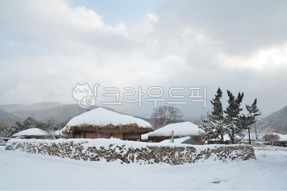 겨울풍경,눈내린날,설경,겨울,초가집,눈,nature,자연,outdoors,하얀눈,겨울,계절,winter,season,자연,풍경,nature,landscape