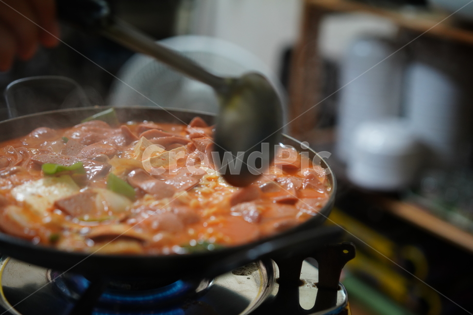 부대찌개,냄비,한식,먹거리,음식,국물,술안주,food,찌개,햄,식사,요리,음식,식재료,요리,food,cook,meal,dishes,food reserves,한식,한국음식,한국요리,korean food,korean dishes,korean meal,korean cook