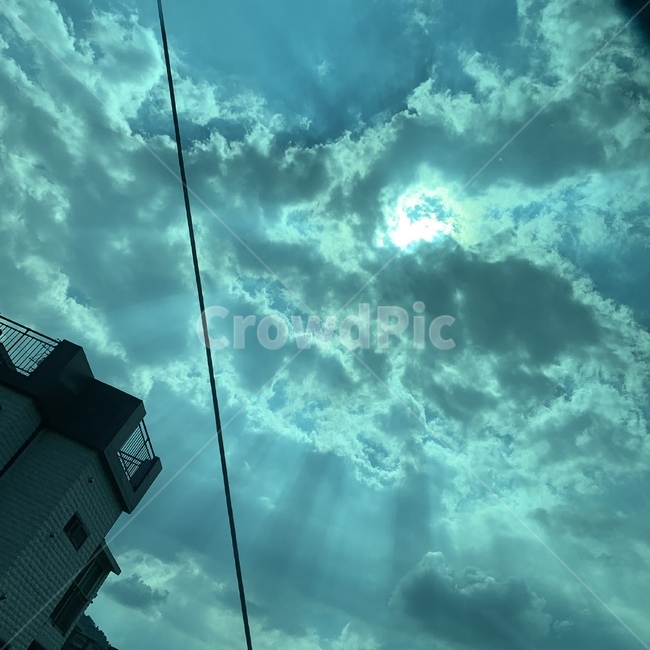 하늘,구름,신비로움,태양빛,파란하늘,햇빛,cloud,sunshine,sky