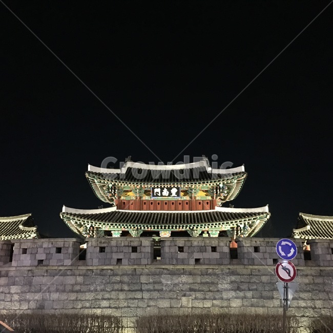 전주,밤,문,한국,문화재,한국전통,성벽,한국역사,한국문화,궁,jeonju,korean,koreanculture,koreantraditional,night
