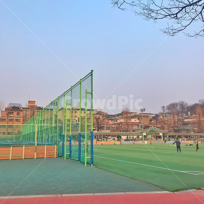 축구장,잔디구장,운동,아이들,축구경기,산책길,산책,공원,스포츠,레저,운동,sports,leisure,exercise