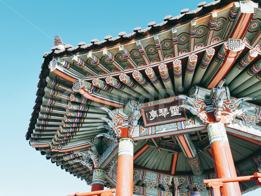 여행,travel,여행사진,국내여행,혼자여행,사진,속초,속초여행,배경사진,배경,이쁜사진,색감,색감좋은사진,영금정,현판,전망대,전통건물,전통,건축물,건물외관,exterior,building,structure,architecture,construction,한국전통,한국문화,korean traditional,korean culture