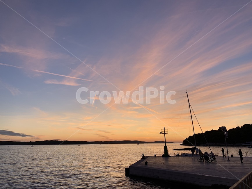 바다,선착장,크로아티아,흐바르,노을,하늘,sunset,sky,sea,croatia,hvar,port,포트,dock,독,water,물,자연,풍경,nature,landscape,waterfront,워터 프론트,pier,교각