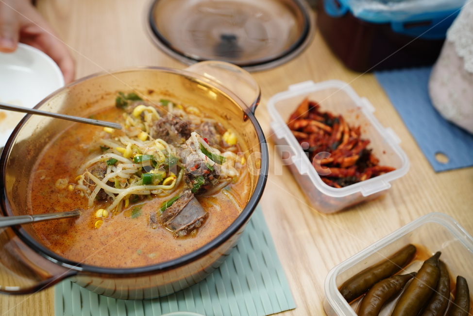 국물요리,순댓국,순대,안주,국물,한식,음식,요리,돼지,식사,먹거리,food,냄비,korean,음식,식재료,요리,food,cook,meal,dishes,food reserves,한식,한국음식,한국요리,korean food,korean dishes,korean meal,korean cook