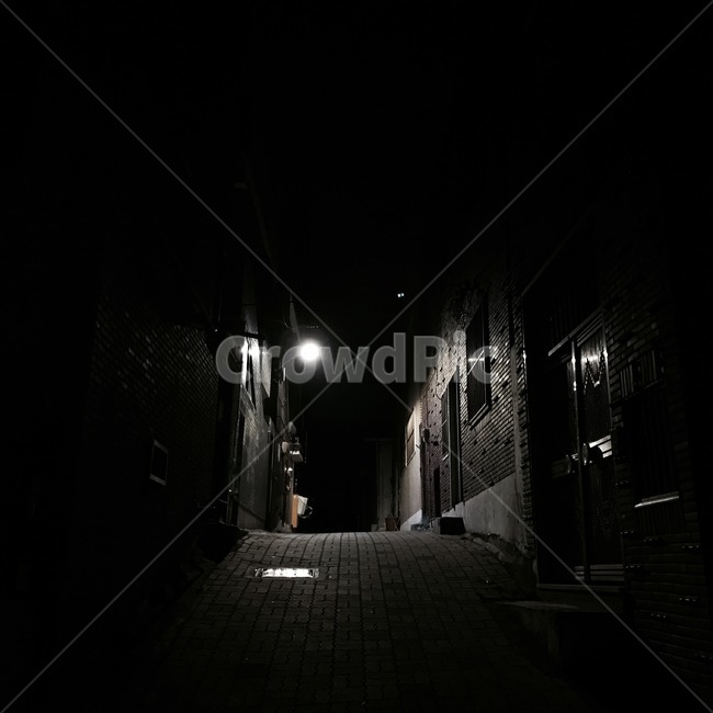 밤,길거리,골목,가로등,불빛,감성사진,야경,밤,풍경,nightscape,night,landscape,골목길,alley,walkway,보도,path,통로,sidewalk,pavement,포장