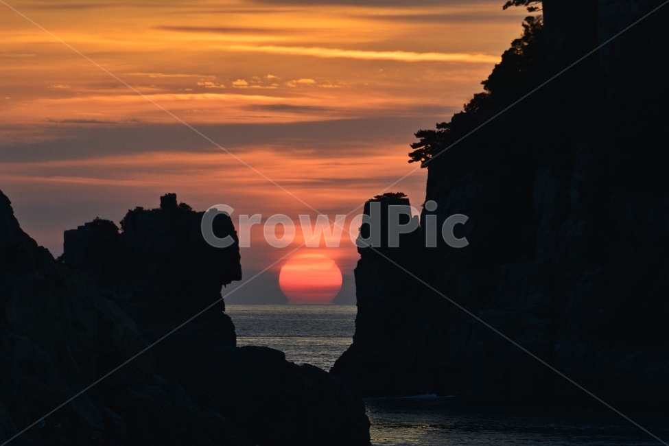 nature,자연,outdoors,옥외,sky,하늘,redsky,붉은하늘,dawn,새벽,경남,거제,사자바위,사자바위아침,사자바위여명,사자바위일출,거제아침,거제일출,자연,풍경,nature,landscape,한국자연풍경,한국자연경관,korea nature landscape