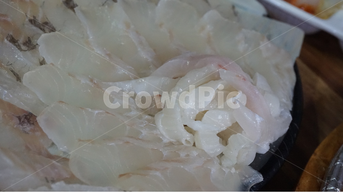 회,광어회,우럭,도다리,단백질,건강,다이어트,활어,물고기,fish,슬라이스,자르다,차리다,셋팅,set,정갈한,정리된,먹는,질감,투명,생선회,생선,바다,바닷가,먹다,스시,맛집,광어,맛있다,맛있는,cook,meal,dishes,수산물,해산물,fisheryproducts,seafood,날것,생것,싱싱한,신선한,참치,와사비,요리,모듬회,회모듬,음식,food,식재료,음식,식재료,요리,food,cook,meal,dishes,food reserves,수산물,해산물,fishery products,seafood