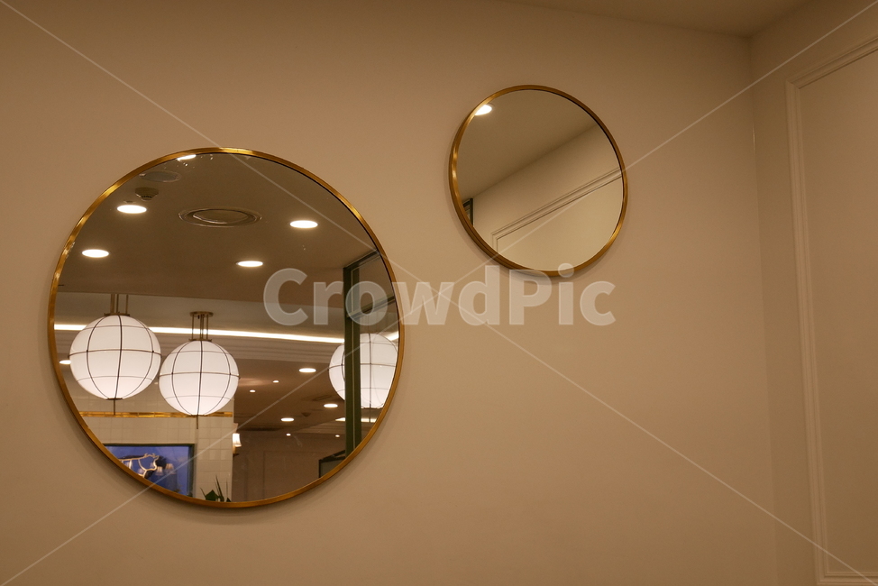 거울,카페,겨울,낮,따뜻함,인테리어,실내디자인,interior design