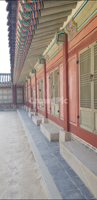 전통,전통가옥,가옥,기와,전통기와,외벽,한옥,마당,한국전통,한국문화,korean traditional,korean culture