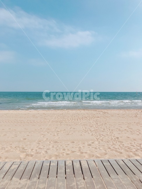 해변,바다,바닷가,모래사장,산책로,beach,sea,ocean,sand,path,deck,자연,풍경,nature,landscape,해변,바다,beach,sea,대양,water,물,outdoors,옥외,shoreline,해안선