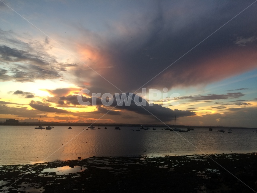 탄자니아,다르에스살람,daressalaam,바다,오션뷰,oceanview,ocean,sea,해질녘,노을,구름,sky,자연,풍경,nature,landscape,해외,외국,세계,foreign,oversea,world,세계자연풍경,해외자연풍경,외국자연풍경,world nature landscape,outdoors,옥외,하늘,sunset,일몰,dusk,황혼,dawn,새벽,red sky,붉은 하늘