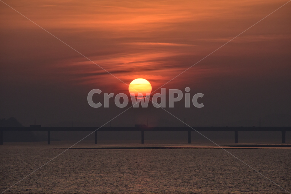 일몰,해질녁,해넘이,저녁노을,석약,sunset,해질물,자연,풍경,nature,landscape,outdoors,옥외,sky,하늘,dusk,황혼,dawn,새벽,red sky,붉은 하늘