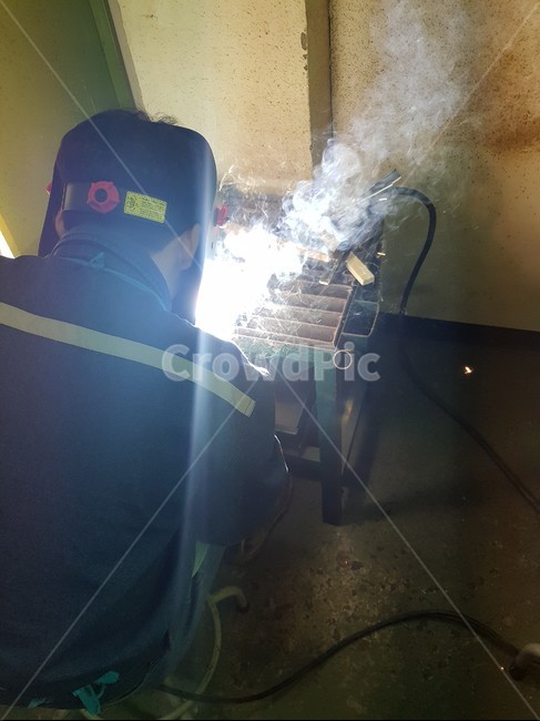 실습용접,용접,아크용접,실습,기계,산업,industry,industrial,제조업,manufacturing business,manufacturing industry