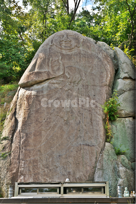 이천영월암마애여래입상,마애불,이천,영월암,보물제822호,석불,암석,고려시대,입상,나한상,조사상,마애상,마애조사상