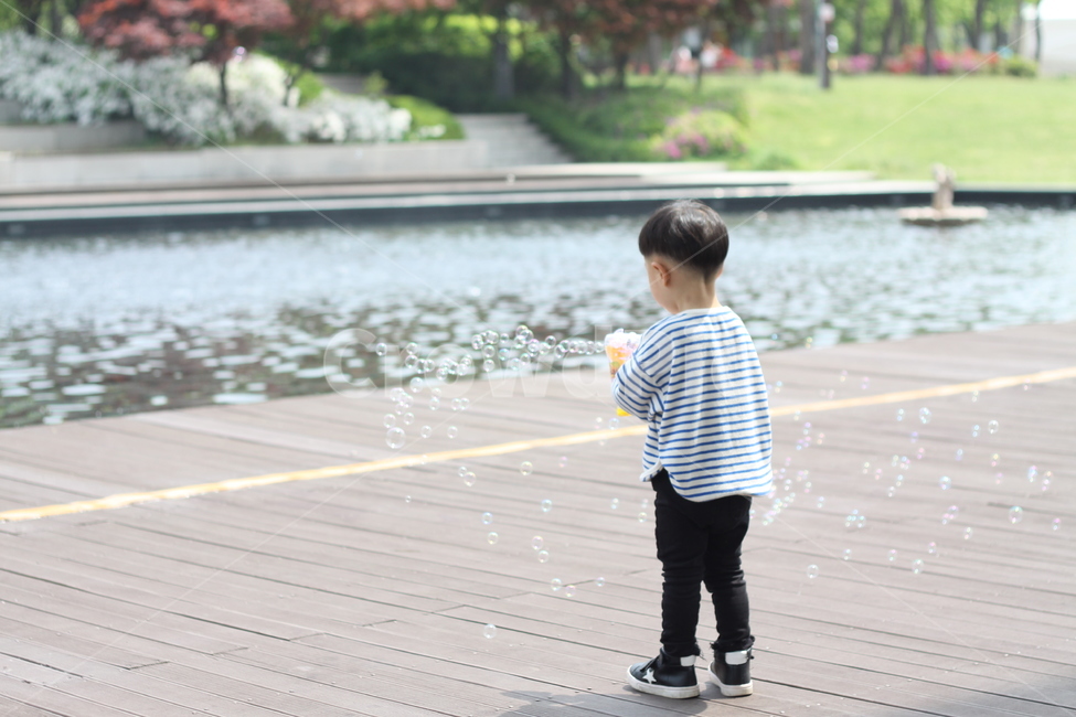 비눗방울,아이,공원,호숫가,동심,영유아,아기,애기,아이,infants,baby,어린이,어린아이,child,children,kid