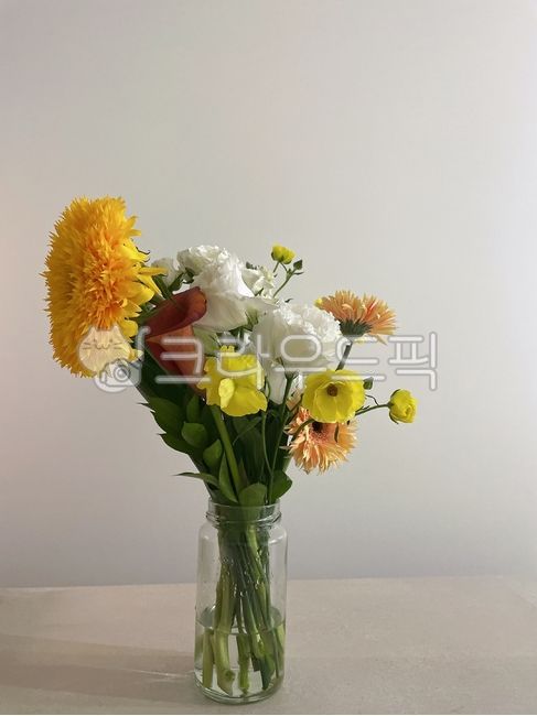 spring,flowerarrangement,bouquet,flower arrangement,vase,flowerbouquet,sunflower,flower