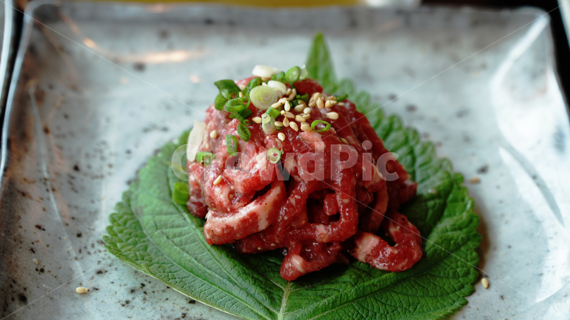 육회,육회비비밤,소고기,생고기,rawbeef,raw,생소고기,날것,육류,고기,meat