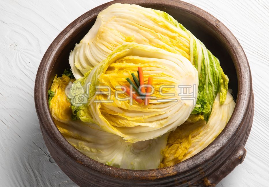김치,김장,배추,배추김치,절임배추,음식,식품,채소,반찬,식물,야채,kimchi,makingkimchi,cabag,napacabbage,cabbagekimchi,food,sidedish,plant,vegetable,절임김치,백김치,pickledcabbage,whitekimchi,항아리,김치독,jar,kimchidog,fall,가을,음식,식재료,요리,food,cook,meal,dishes,food reserves,한식,한국음식,한국요리,korean food,korean dishes,korean meal,korean cook