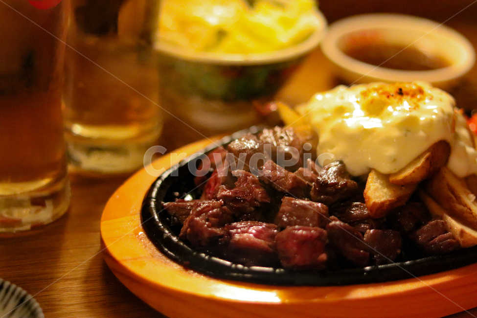 소고기,미디움,저녁,술안주,맥주,음식,식재료,요리,food,cook,meal,dishes,food reserves