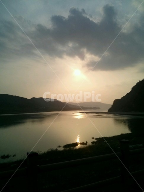 노을,풍경,경치,배경,분위기,자연,풍경,nature,landscape,water,물,light,빛,flare,플레어,outdoors,옥외