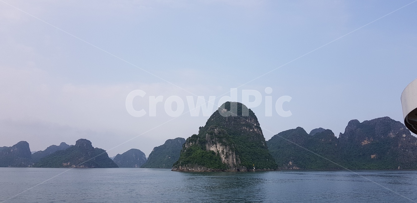 베트남,하롱베이,강,바다,풍경,자연,섬,전경,자연,풍경,nature,landscape,land,땅,outdoors,옥외,ocean,대양,sea,water,물,shoreline,해안선,coast,연안