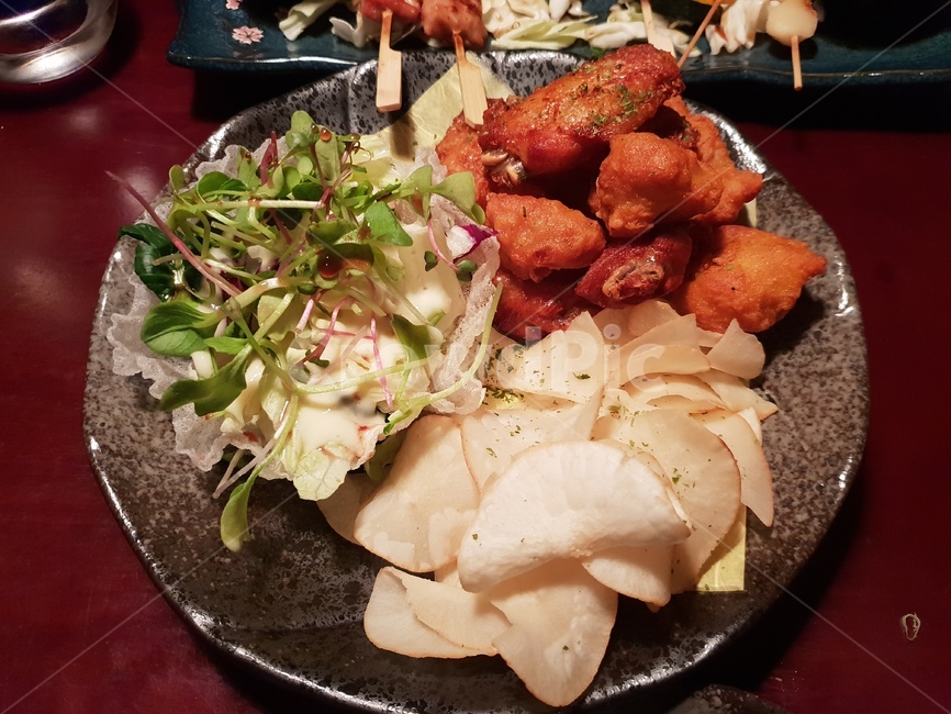 치킨,감자칩,샐러드,야식,술안주,음식,식재료,요리,food,cook,meal,dishes,food reserves